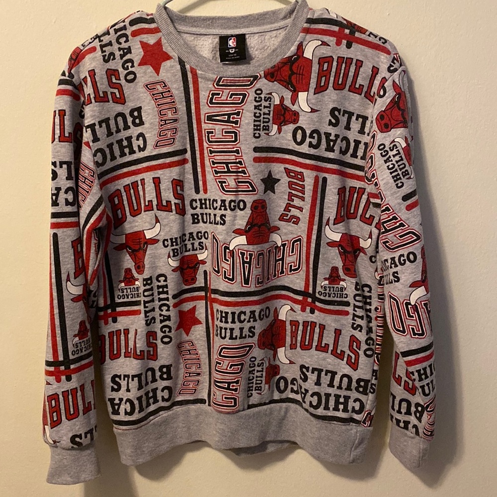 Chicago Bulls AOP Crewneck NBA Youth Large